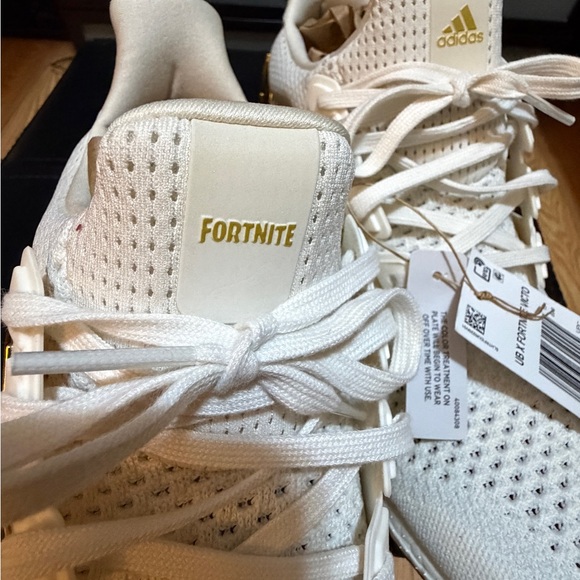 adidas White and Gold Athletic Shoes main image 7